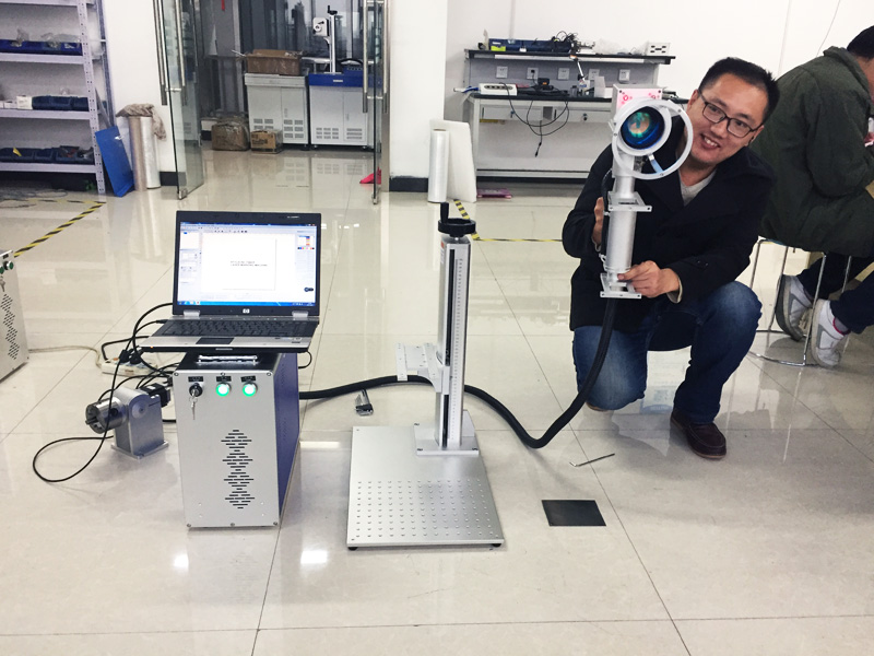 迷你手持式光纖激光打標機 20W, 30W, 50W