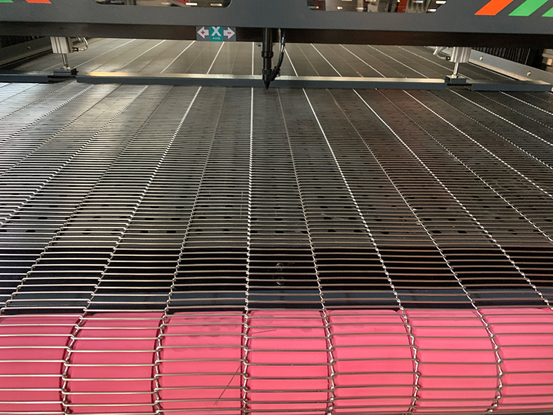 2025最暢銷的工業(yè)織物激光切割機(jī)