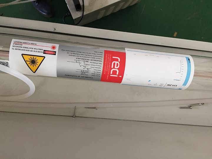 經濟實惠的 CO2 激光雕刻 60W, 80W, 100W, 130W, 150W, 180W