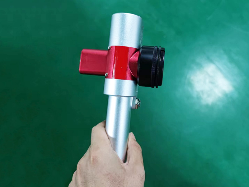 實(shí)惠價格 100W 背包式激光清洗機(jī)出售