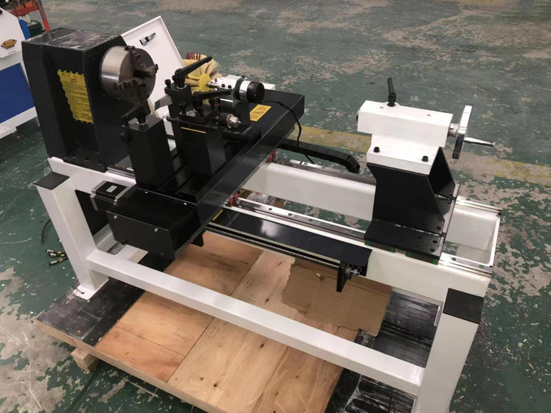 小型數(shù)控木工車床，可加工碗、盤、花瓶、杯子