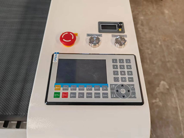 2025最棒的 CO2 適合小型企業(yè)和家庭使用的激光切割機(jī)