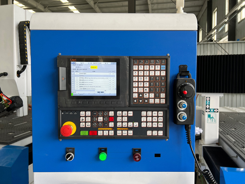 工業(yè)四軸數(shù)控木工雕刻機，帶滾筒ATC主軸套件