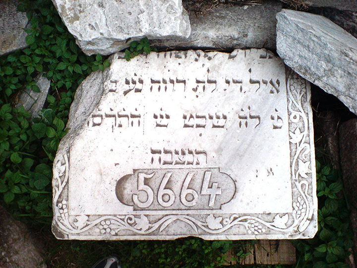 墓碑項目數(shù)控石材雕刻