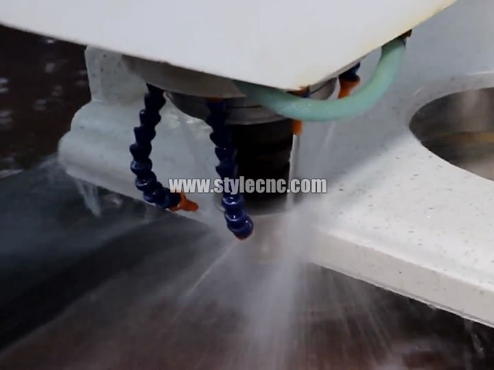 數(shù)控石材切割拋光機適用于石英、花崗巖、大理石加工過程