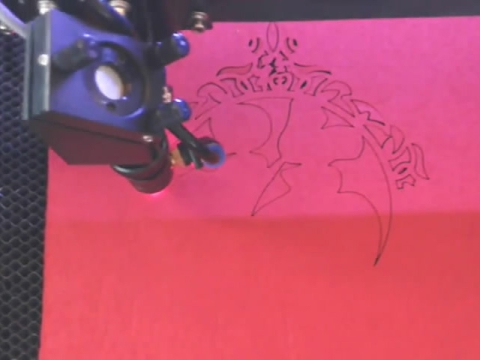 A如何 CO2 激光雕刻切割機切割毛氈？