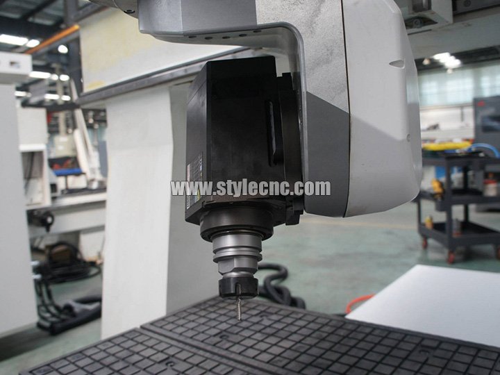 小型五軸數(shù)控加工中心3D木工