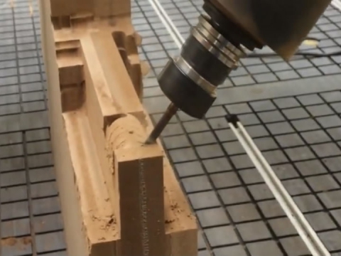 木工四軸數(shù)控雕刻機(jī)，帶換刀裝置