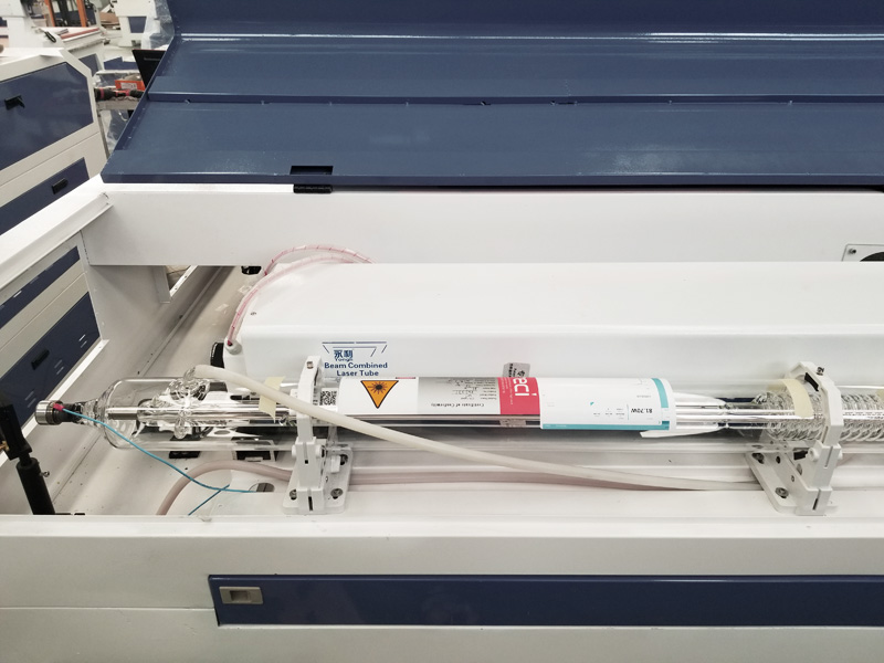 最佳預(yù)算 CO2 適用于金屬、丙烯酸、木材的激光切割機(jī)