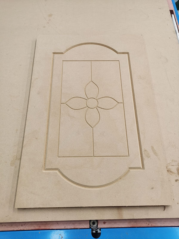 自動換刀數(shù)控銑床，適用于木門項(xiàng)目