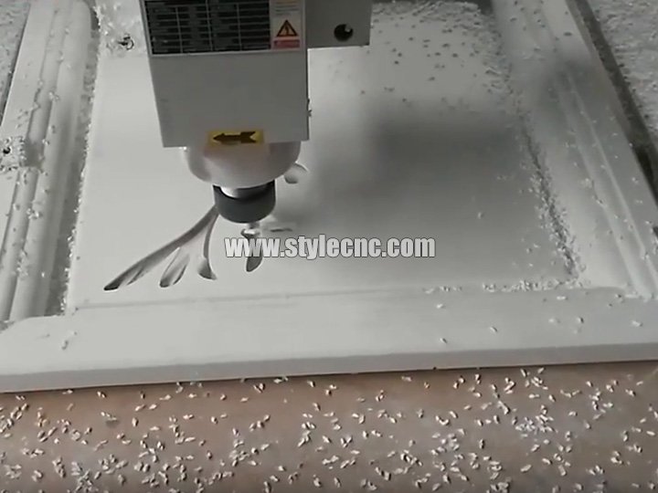 STM1325數(shù)控裝飾燈箱切割機(jī)