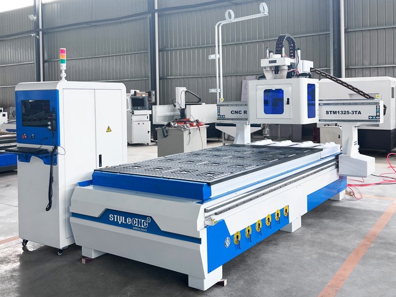 工業(yè)級 4x8數(shù)控木門機(jī)