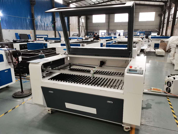 CO2 激光石材雕刻機