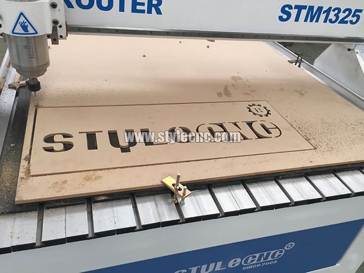 標準1325數(shù)控木工機床，用于MDF切割