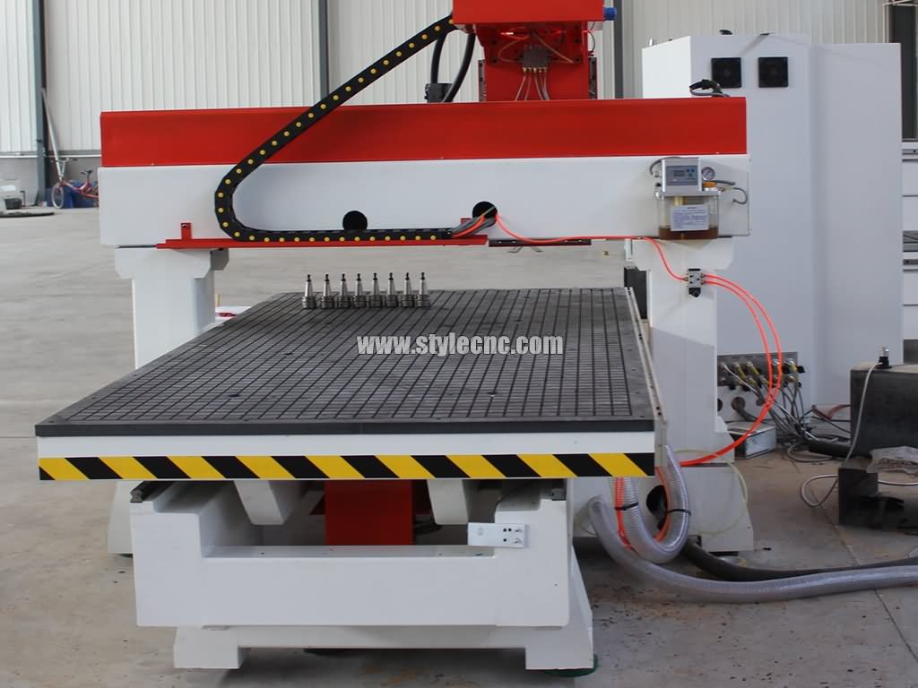 移動工作臺數(shù)控銑床