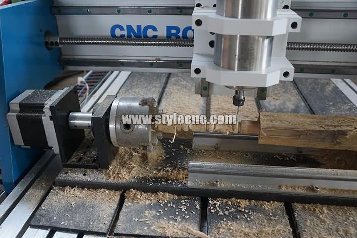 小型旋轉(zhuǎn)數(shù)控雕刻機