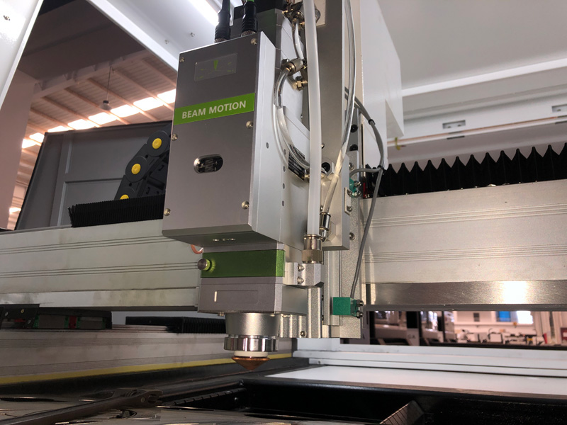 適合初學(xué)者的入門級小型金屬激光切割機