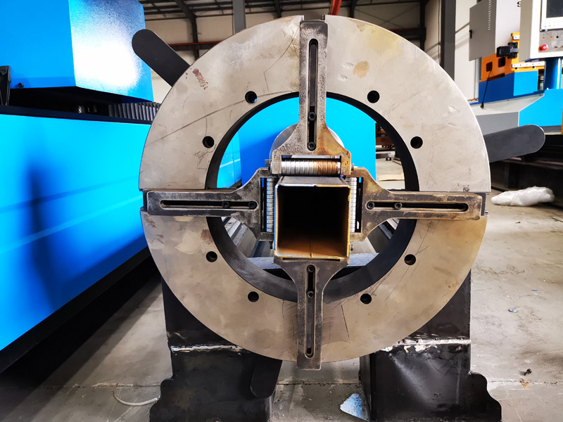 圓管、方管等離子切割四爪旋轉(zhuǎn)裝置