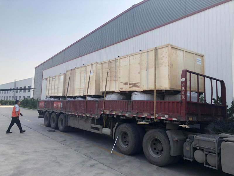 數(shù)控等離子切割工作臺(tái)包裝及發(fā)貨