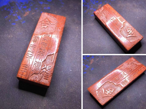 小型數(shù)控雕刻機，適用于木質(zhì)標牌和牌匾雕刻項目