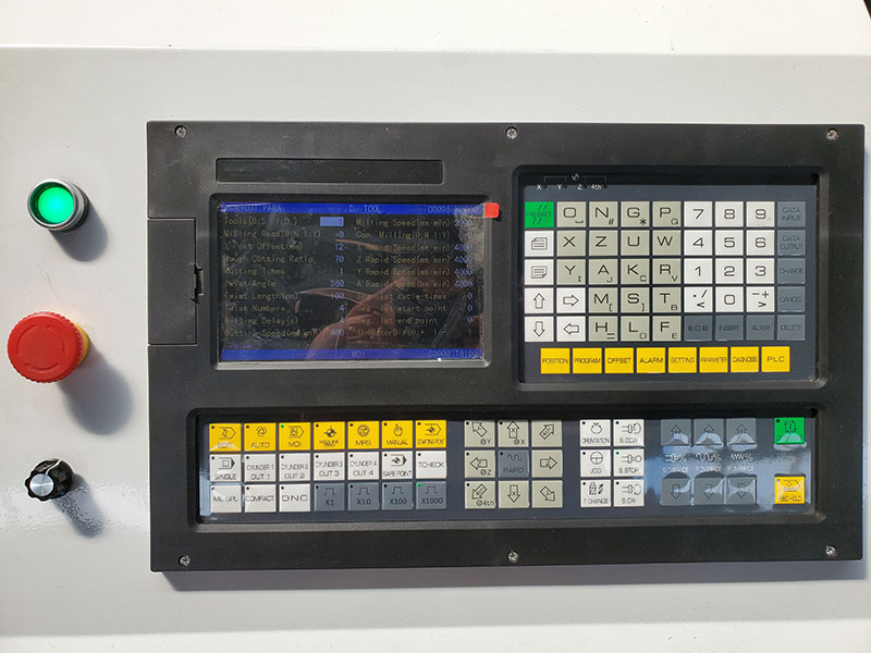 2025Best自動(dòng)換刀數(shù)控木工車床帶自動(dòng)換刀裝置