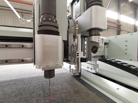 平板振動(dòng)刀切割機(jī)簡介