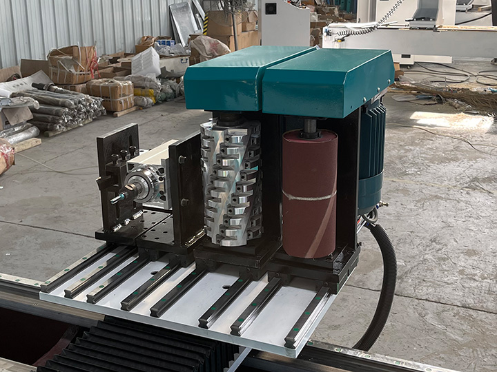 自動(dòng)送料多功能數(shù)控木工車床