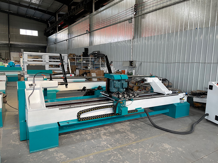 STL2530A-4T 多功能數(shù)控木工車床（帶自動(dòng)送料裝置）