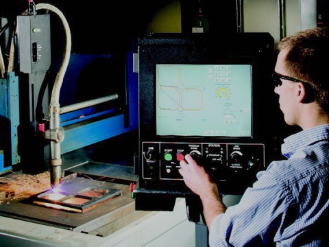 初學者如何設(shè)置、調(diào)試和使用等離子切割機？