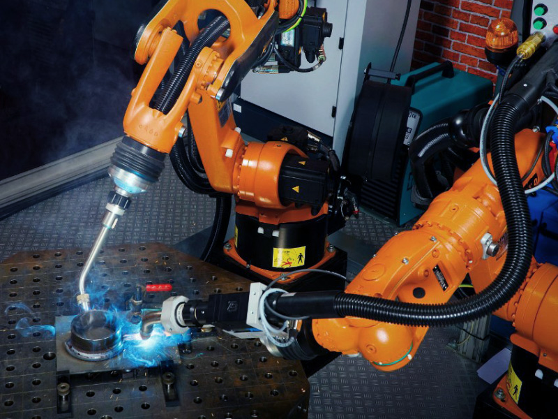 汽車零部件光纖激光焊接機(jī)械臂