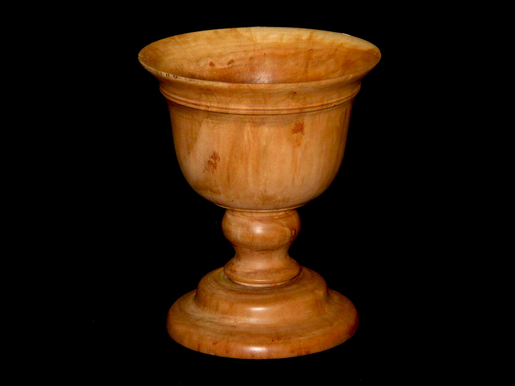 用于加工天然木飲水杯的臺(tái)式木工車床