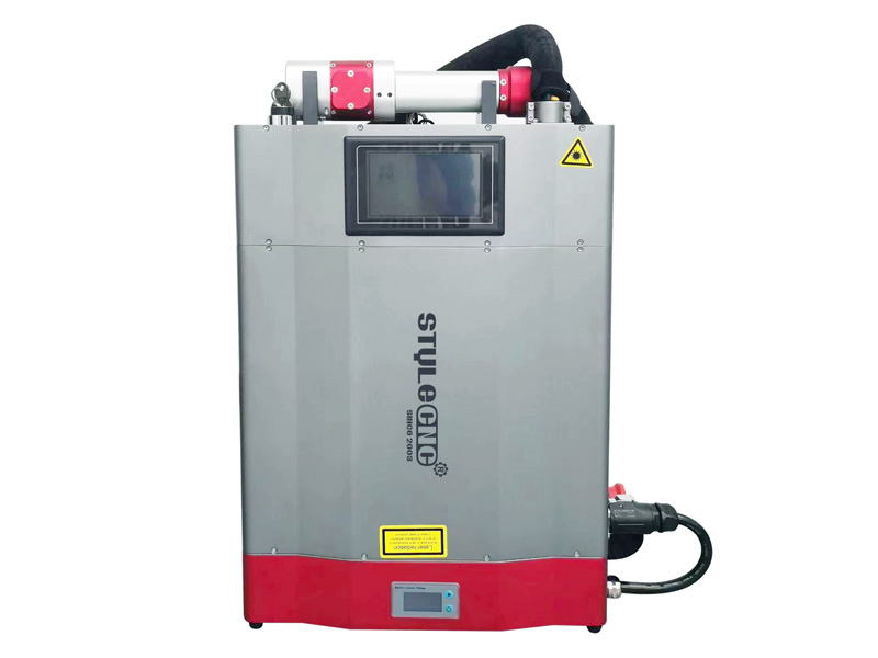 實(shí)惠價格 100W 背包式激光清洗機(jī)出售