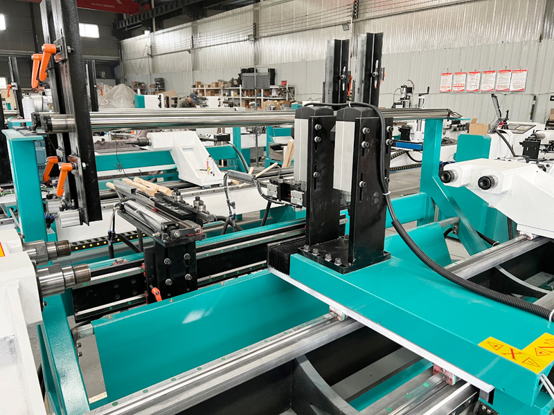 雙主軸數(shù)控臺(tái)球桿木工車床