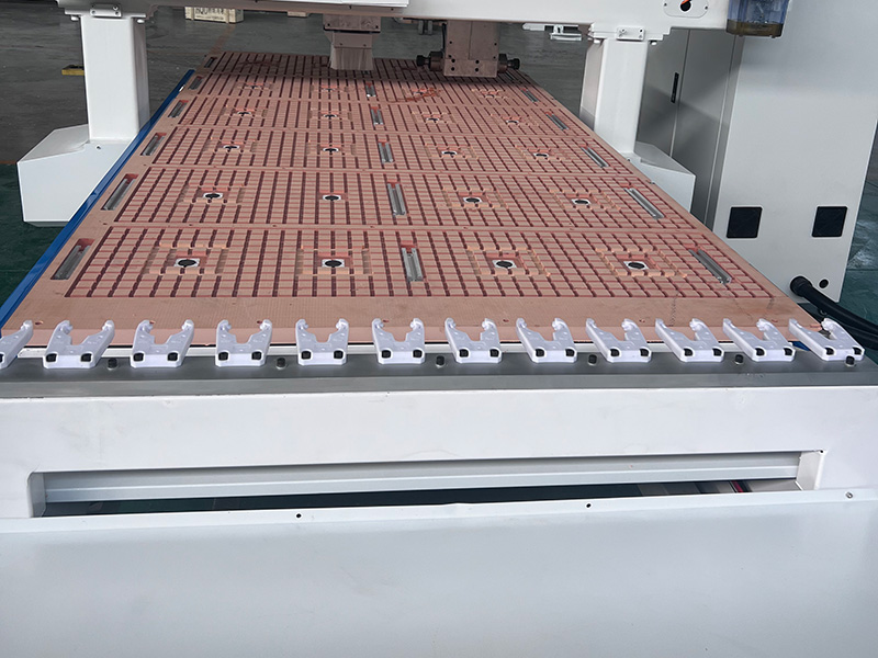 自動(dòng)換刀裝置