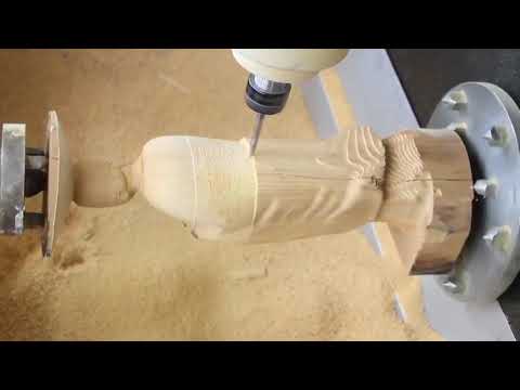 小型數(shù)控雕刻機，帶旋轉(zhuǎn)軸，用于3D加工