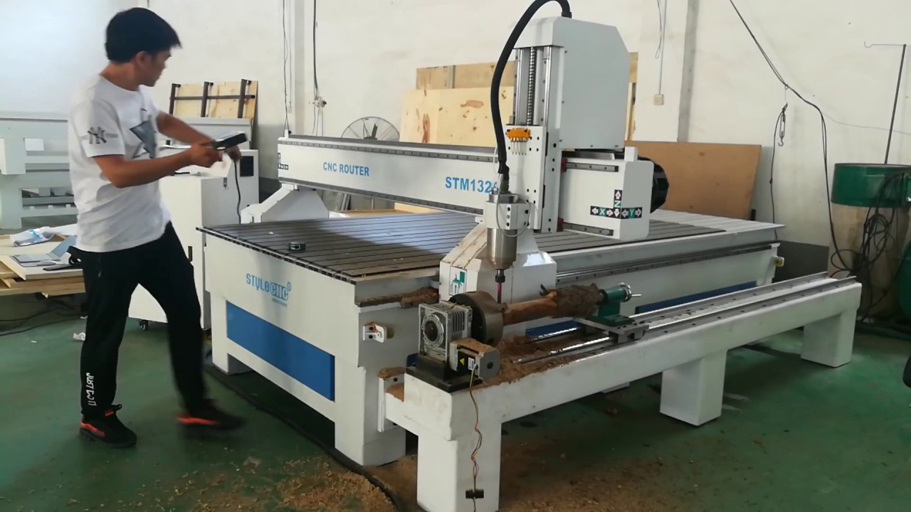 4'x8'數(shù)控雕刻機(jī)，帶第四個旋轉(zhuǎn)軸，用于木雕