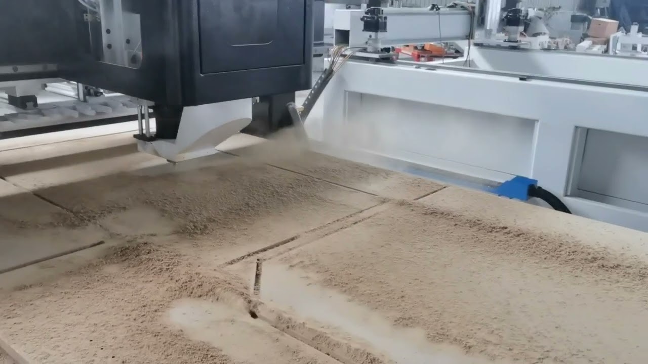 4x8自動換刀數(shù)控木工雕刻機帶換刀裝置出售